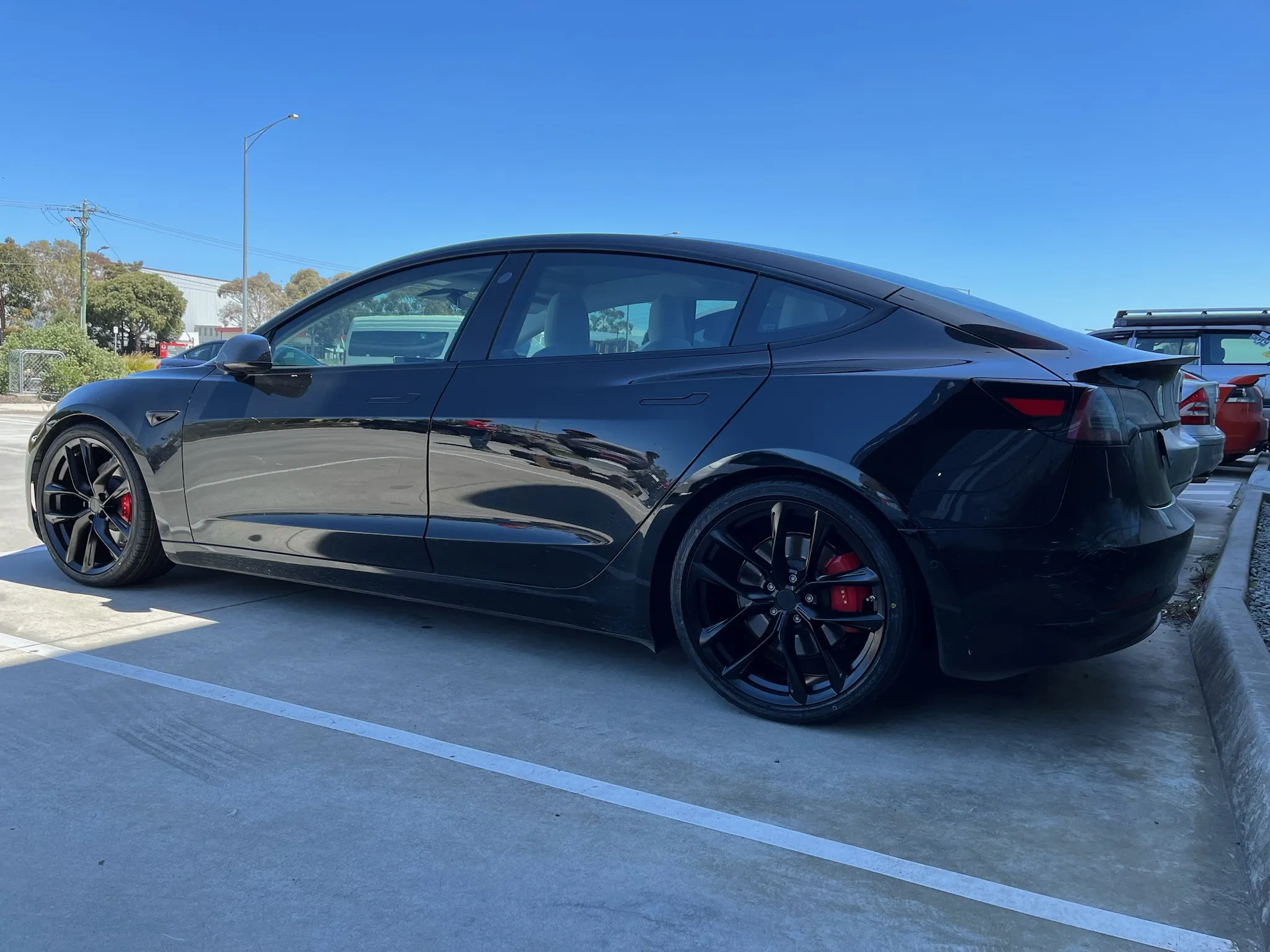 TESLA MODEL Y with 20 inch staggered Model 3 Y wheels |  | TESLA